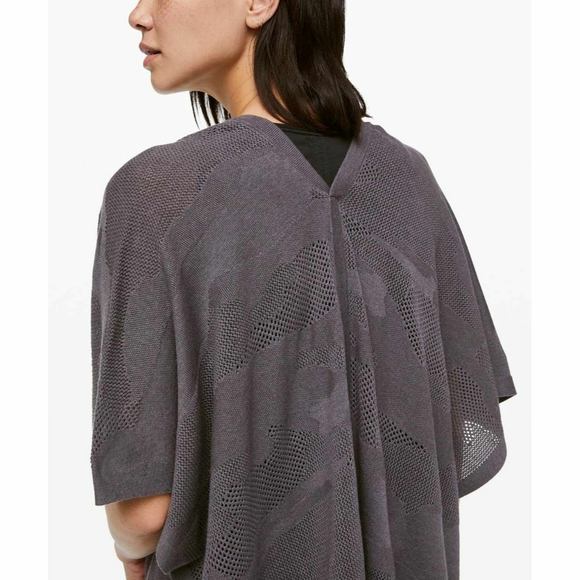 Lululemon Find Your Light Wrap - Picture 2 of 8